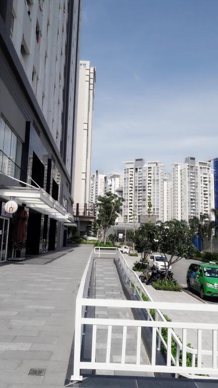 Horse Square Apartment Хошимін Екстер'єр фото